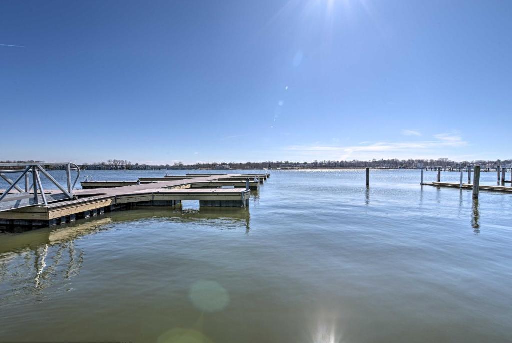 Downtown Saugatuck Condo Near Oval Beach! - image 2