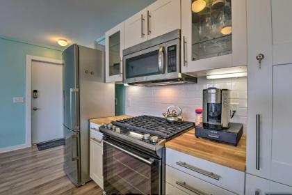 Downtown Saugatuck Condo Near Oval Beach! - image 7