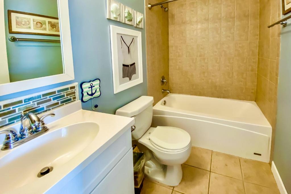 Holiday Hills Condo Unit #5 - image 2