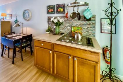 Holiday Hills Condo Unit #5 - image 3