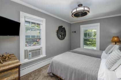 Ivy Manor - image 16