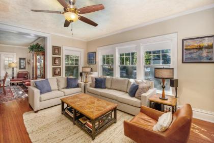 Ivy Manor - image 2