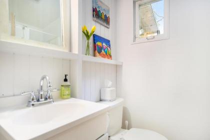 Sundown Cottage - image 14