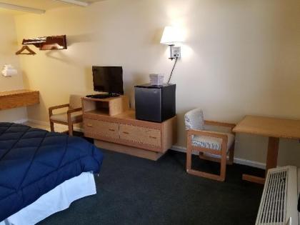 Captain's Quarters Motel - image 5
