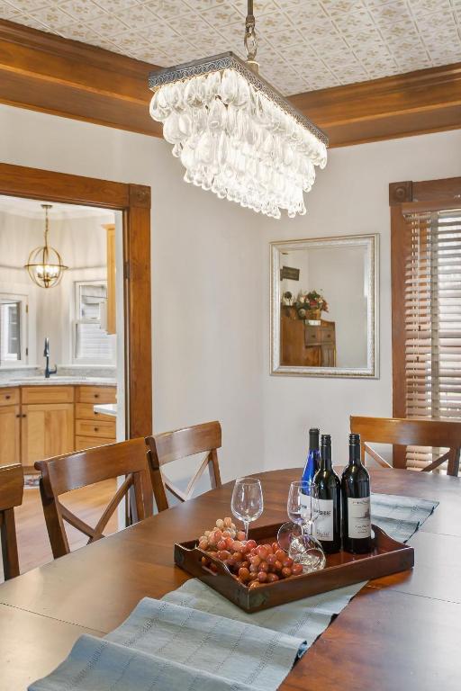 Chateau d'Vine - image 4