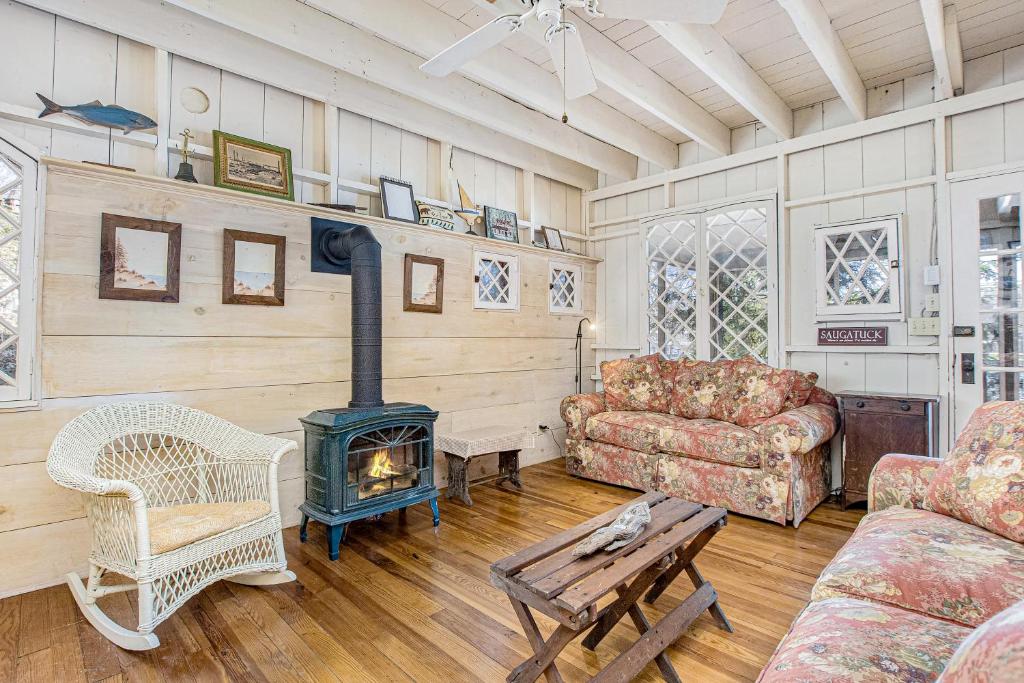 Anna's Cottage - main image