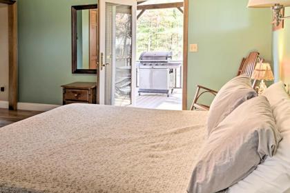 Home with Hot Tub and Pool 6Mi to Woodstock and Saugerties - image 10