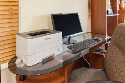 Days Inn by Wyndham Sault Ste Marie MI - image 10