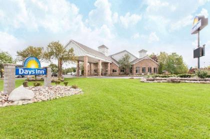Days Inn by Wyndham Sault Ste Marie MI - image 3