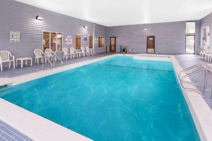 Days Inn by Wyndham Sault Ste Marie MI - image 4