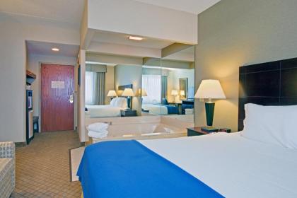 Holiday Inn Express Sault Ste Marie an IHG Hotel - image 14