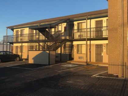 Savannah Lodge - image 11