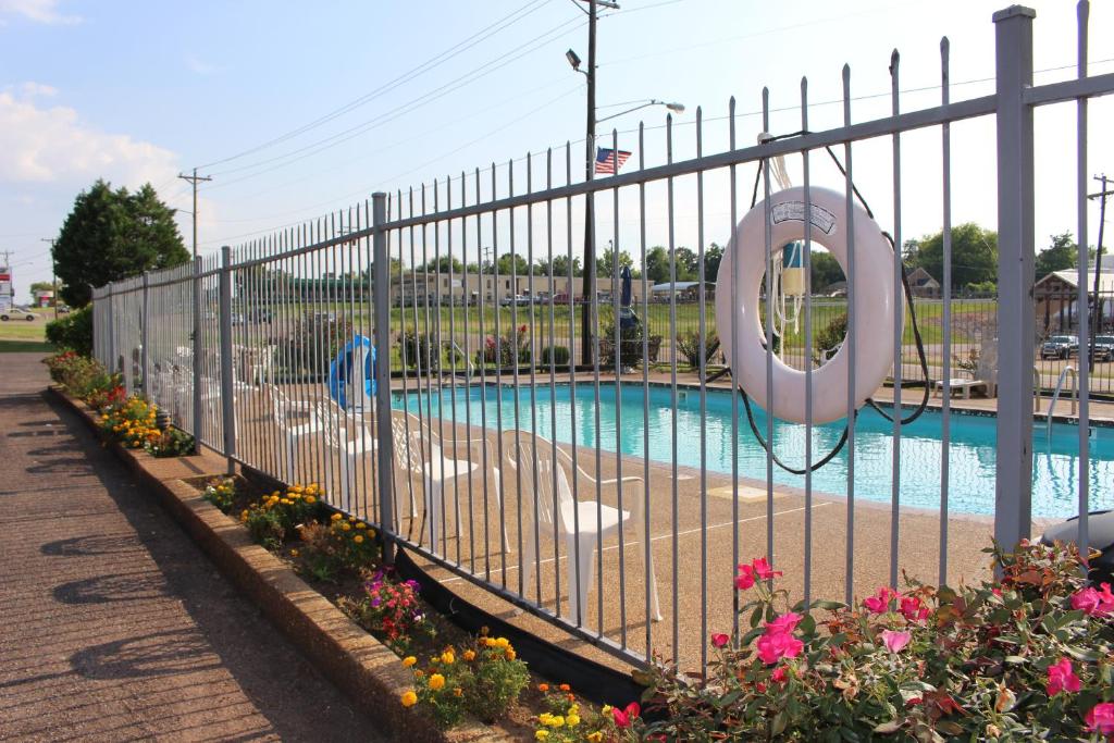 Savannah Lodge - image 3