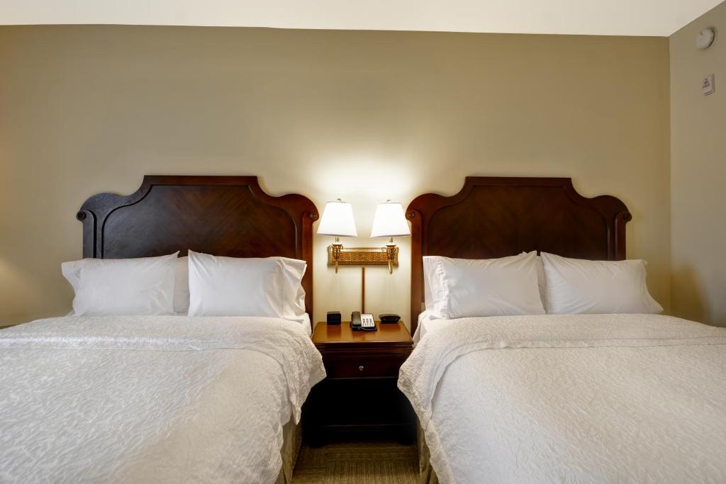 Hampton Inn & Suites Savannah Historic District - image 3