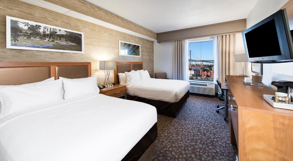 Holiday Inn Savannah Historic District an IHG Hotel - image 2