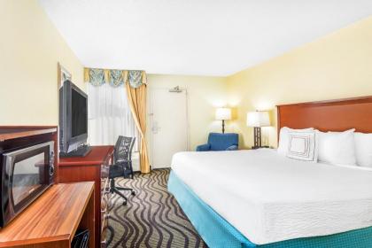 Baymont by Wyndham Savannah Midtown - image 4