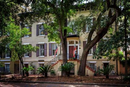 Eliza Thompson House Historic Inns of Savannah Collection - image 1