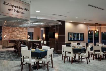DoubleTree by Hilton Hotel Savannah Airport - image 3