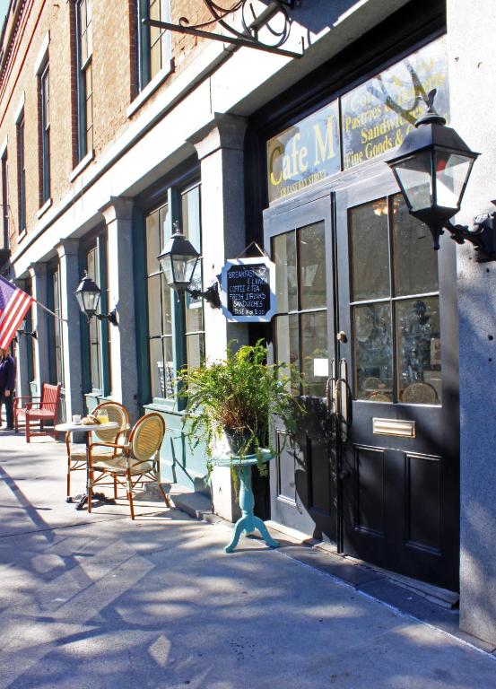 River Street Inn - image 3
