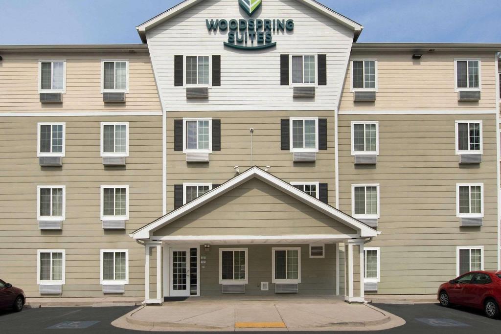 WoodSpring Suites Savannah Garden City - image 3