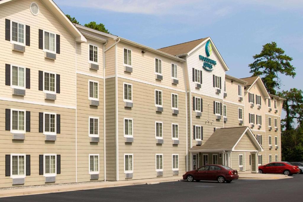 WoodSpring Suites Savannah Garden City - image 4