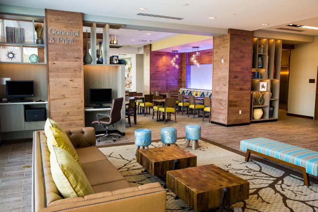 Fairfield Inn & Suites by Marriott Savannah Midtown - main image
