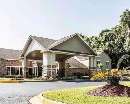 Clarion Inn  Suites Savannah midtown Georgia