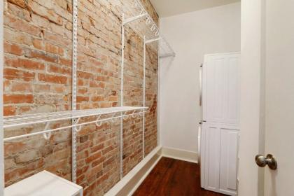 Ellis Square Loft - image 2