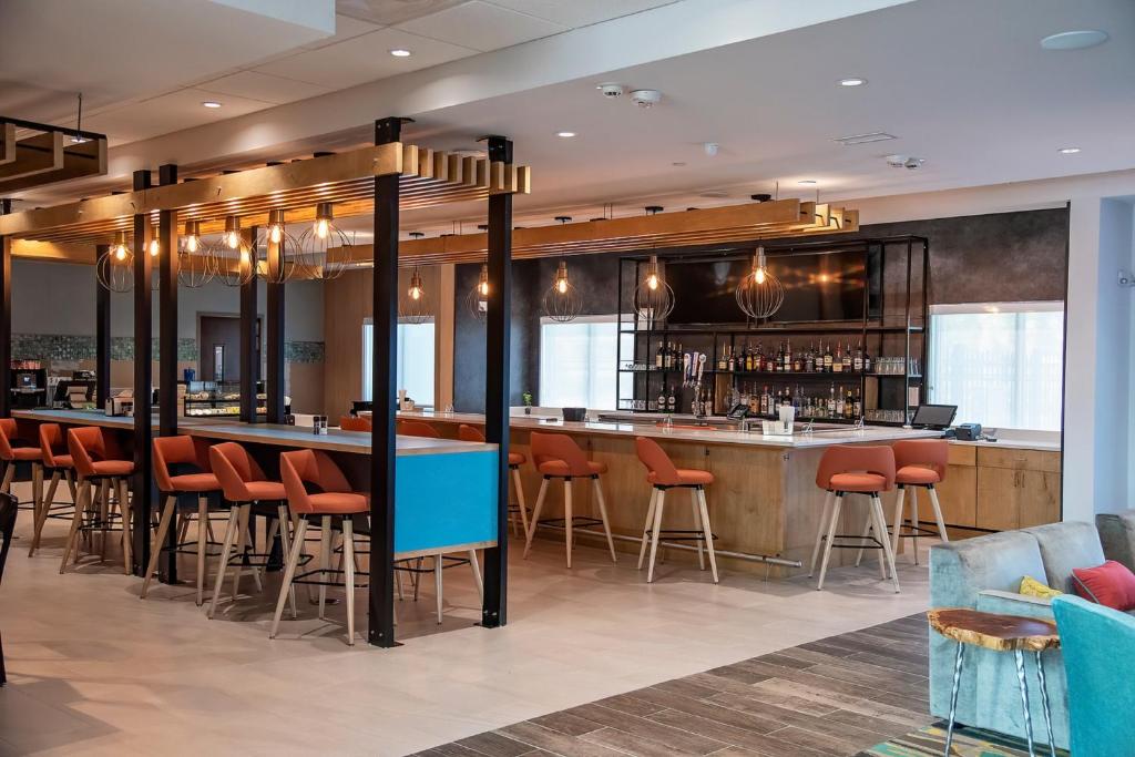 Holiday Inn & Suites - Savannah Airport - Pooler an IHG Hotel - image 5