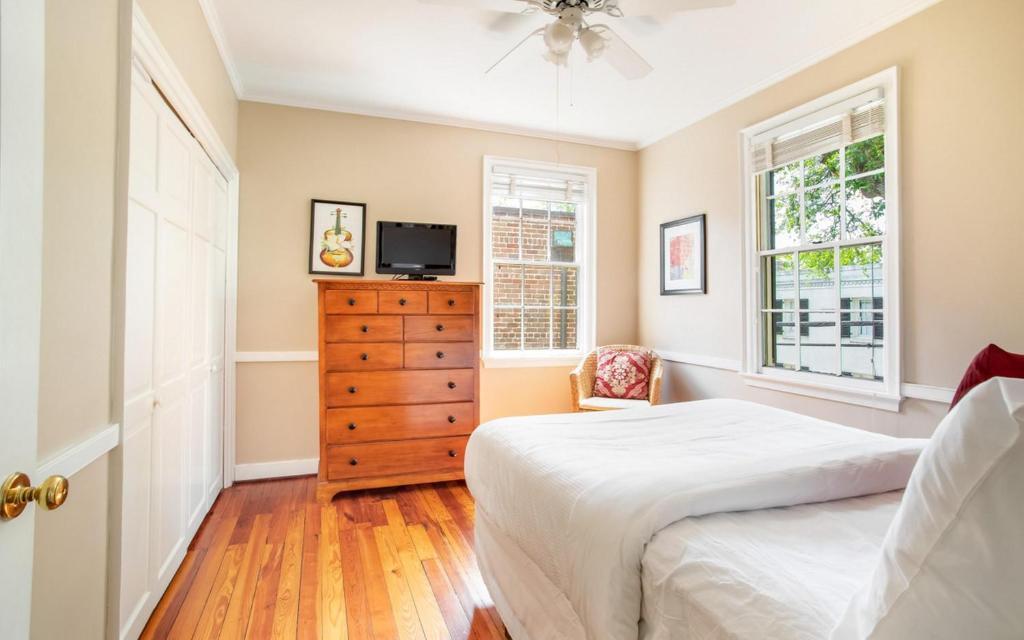 Jasmine Place by Lucky Savannah - image 2
