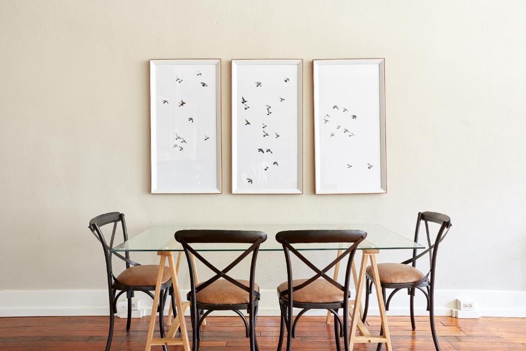 Sonder — Congress Apartments - image 5