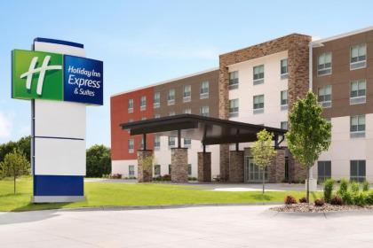 Holiday Inn Express  Suites   Savannah W   Chatham Parkway an IHG Hotel Savannah
