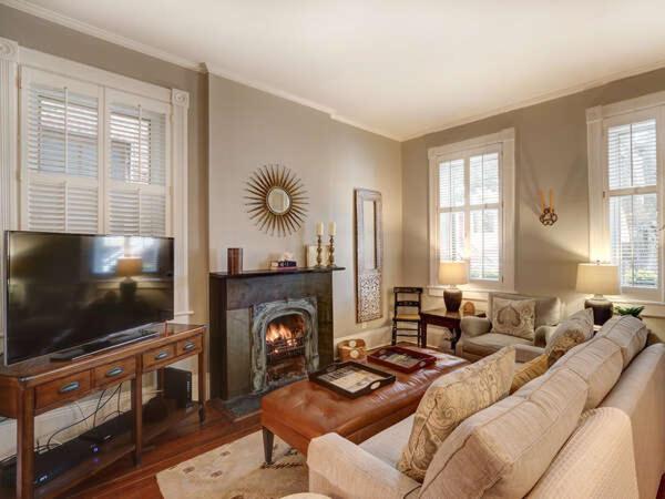 Luxury on Lincoln - image 4