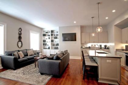 Newly Renovated 4 bed 3 bath and 2 Parking Spots - image 2
