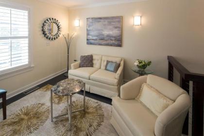 Villa on Broughton Carriage by Lucky Savannah - image 5
