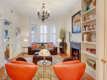 Heated Pool Access Flex Cancelation Posh and Luxurious Historic Savannah Vacation Home