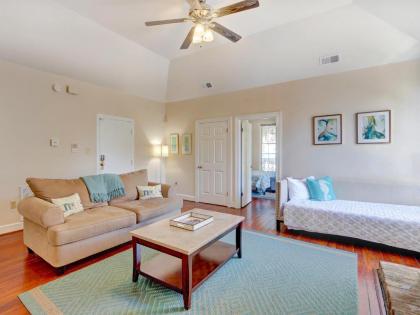 Heated Pool Access Flex Cancelation Spacious Apartment in Downtown Savannah - image 13