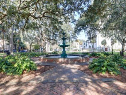 Heated Pool Access Flex Cancelation Spacious Apartment in Downtown Savannah - image 14