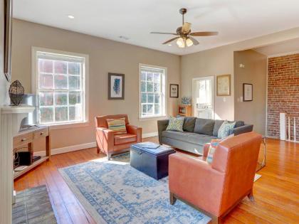 Heated Pool Access Flex Cancelation Historic Lafayette Square townhouse Georgia