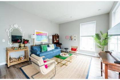 Chic Savannah Hideaway by Lucky Savannah - image 12