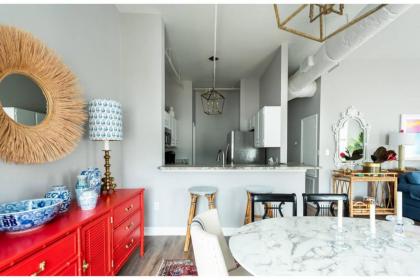 Chic Savannah Hideaway by Lucky Savannah - image 14
