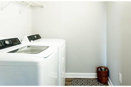 Chic Savannah Hideaway by Lucky Savannah - image 15