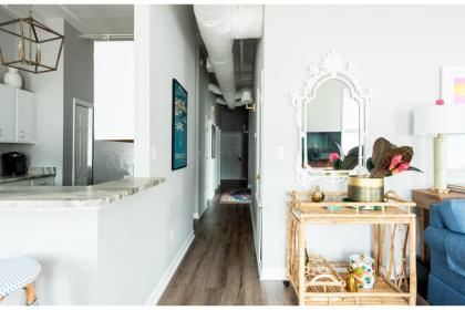 Chic Savannah Hideaway by Lucky Savannah - image 9