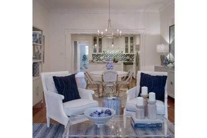 Luxe on Jones - image 12