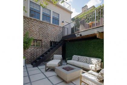 Luxe on Jones - image 18