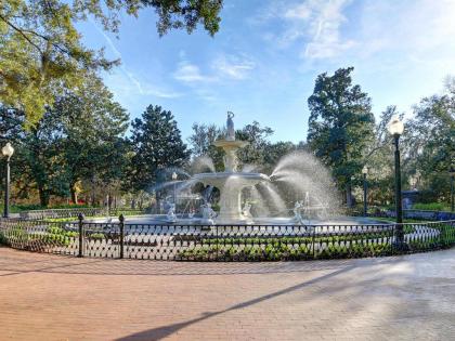 Brand New Listing! Heated Pool Access Walk Everywhere in Historic Savannah - image 14