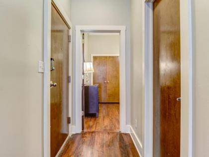 Brand New Listing! Heated Pool Access Walk Everywhere in Historic Savannah - image 10