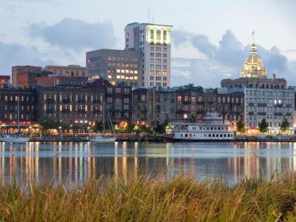 Brand New Listing! Heated Pool Access Walk Everywhere in Historic Savannah - image 16
