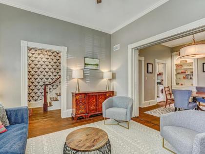 New Listing! Centrally Located in Historic Savannah Private Courtyard Heated Pool Access - image 6