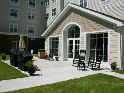 Homewood Suites by Hilton Portland - image 2